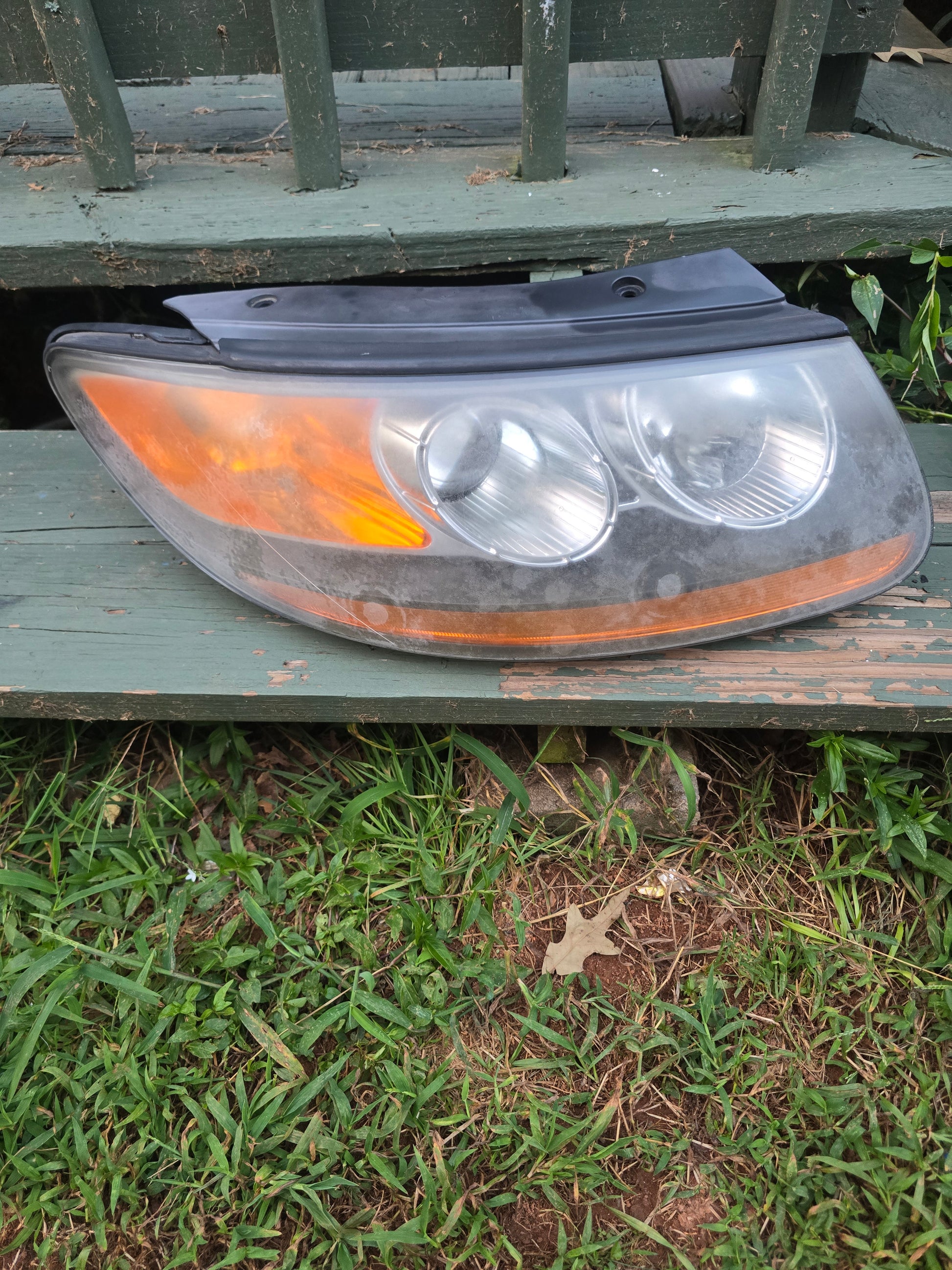 2007-2012 Hyundai Santa Fe Headlight Assembly LH/Driver Side OEM 92102-0W000