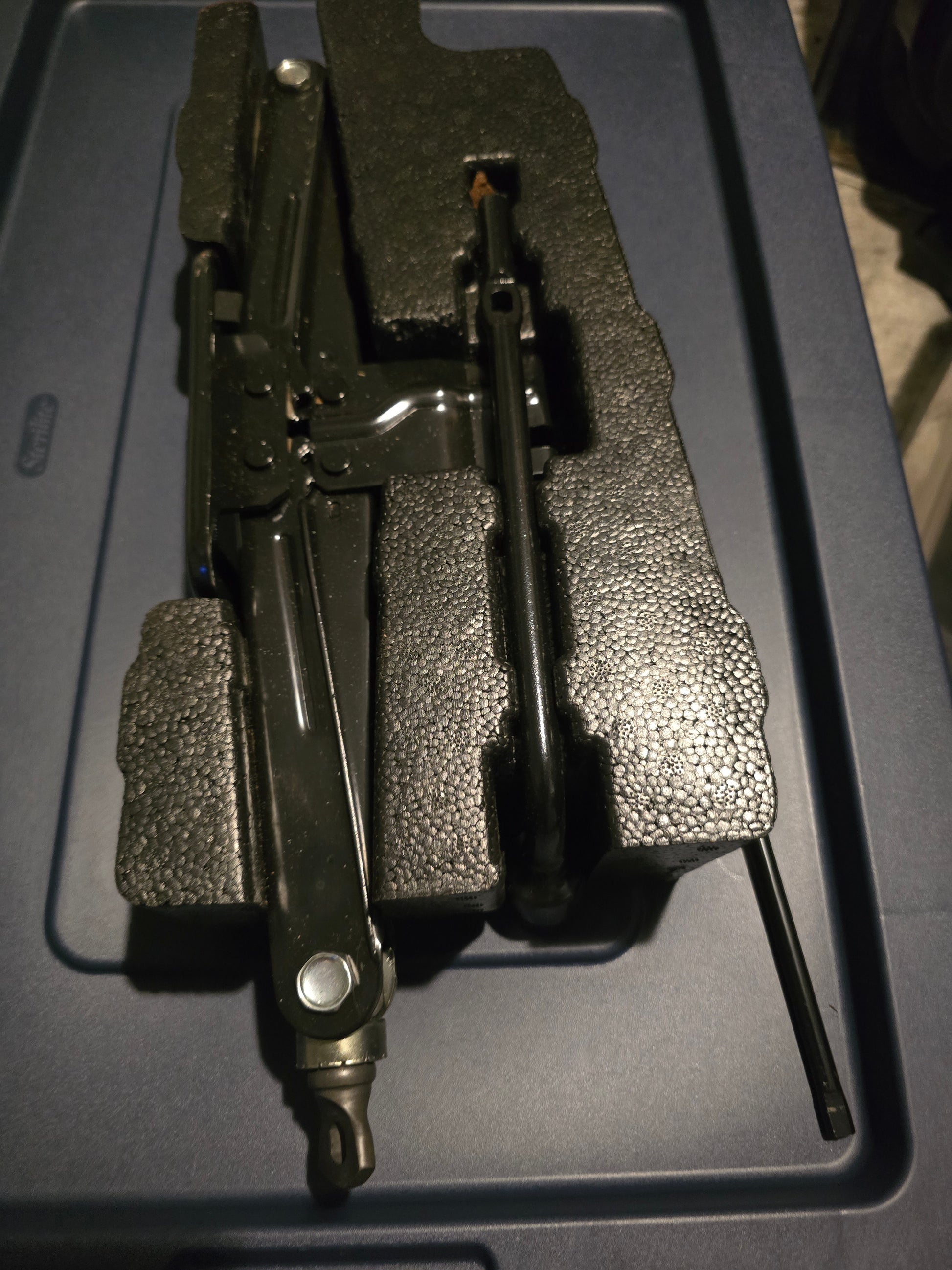 Hyundai Santa Fe Jack Kit with Handle OEM 2007-2012