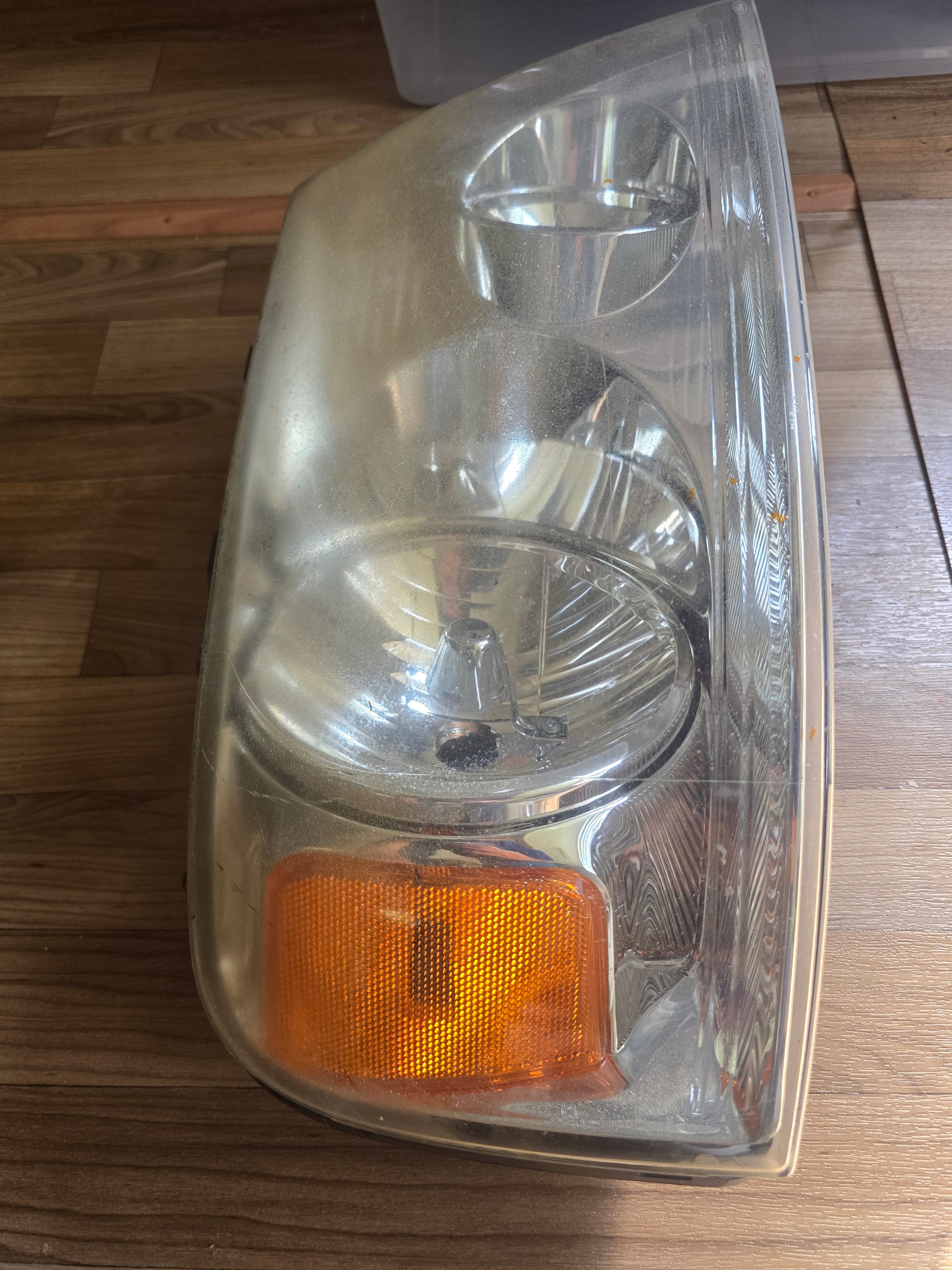 2004-2008 Ford F-150 OEM Right Headlight RH Passenger Side ASY4L34-13005A