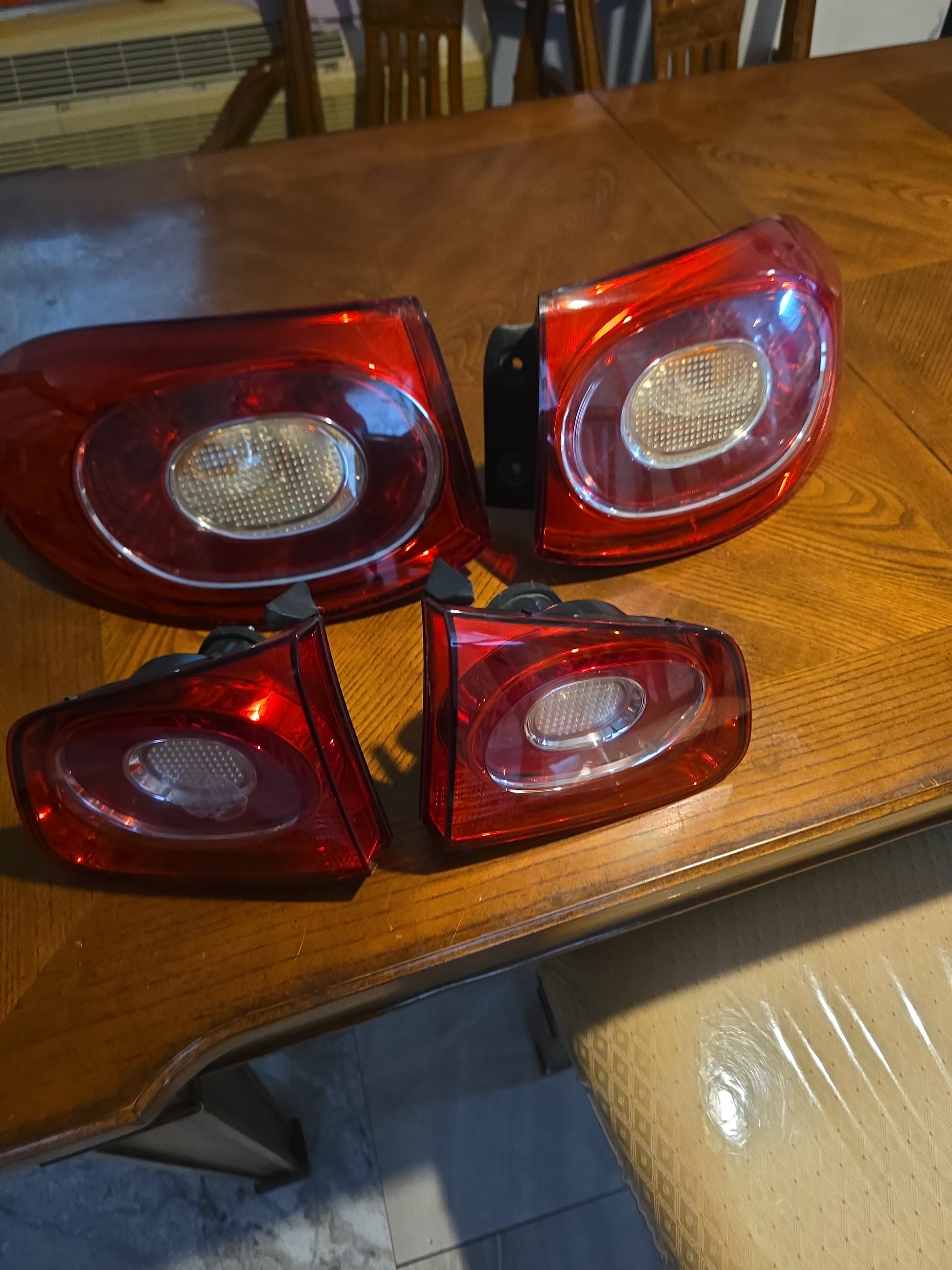 OEM Tail Lights Set Volkswagen Tiguan 2009-2011 (Left & Right, Inner & Outer)