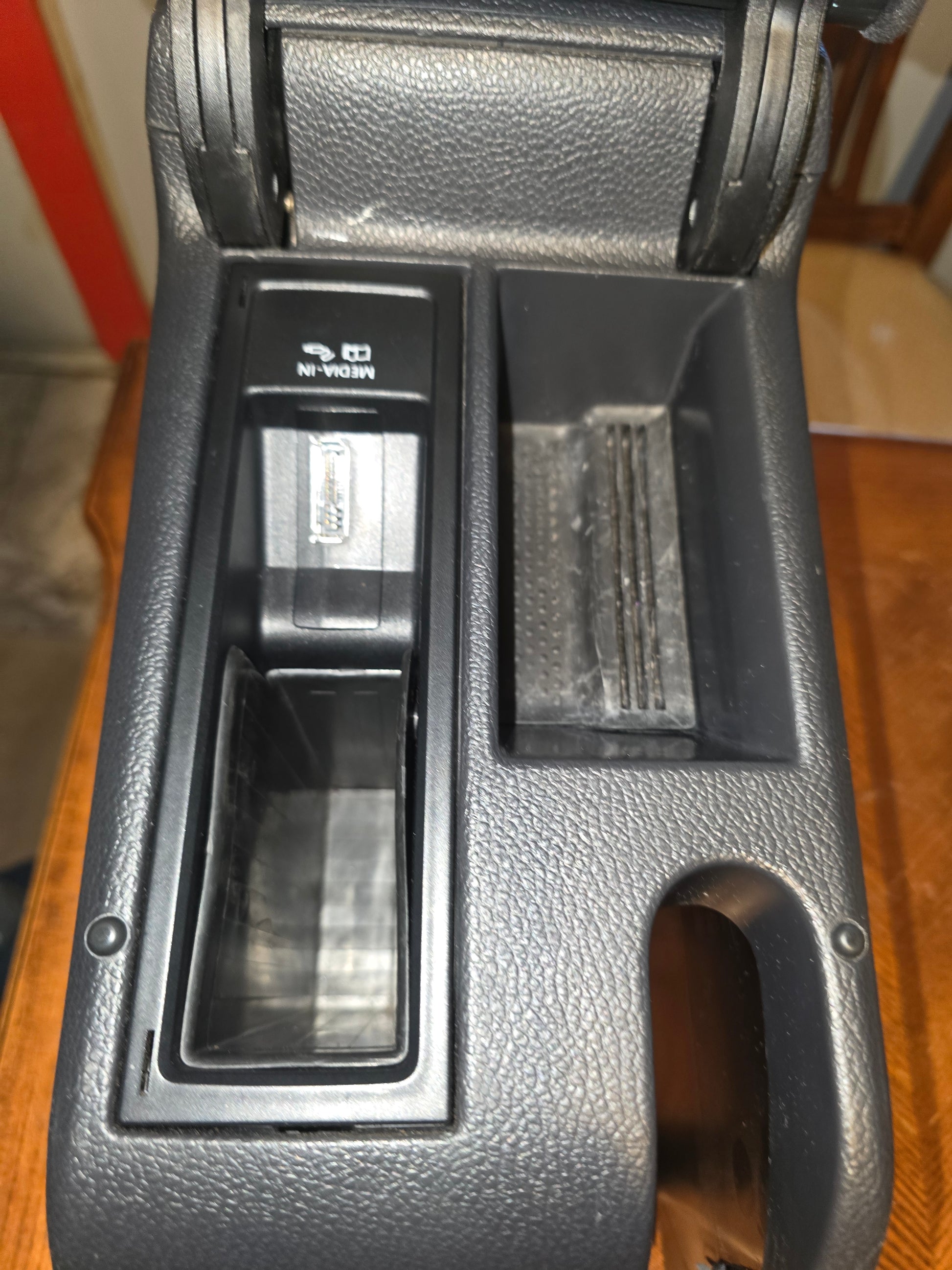 OEM Center Console – VW GTI 2011 (MK6)