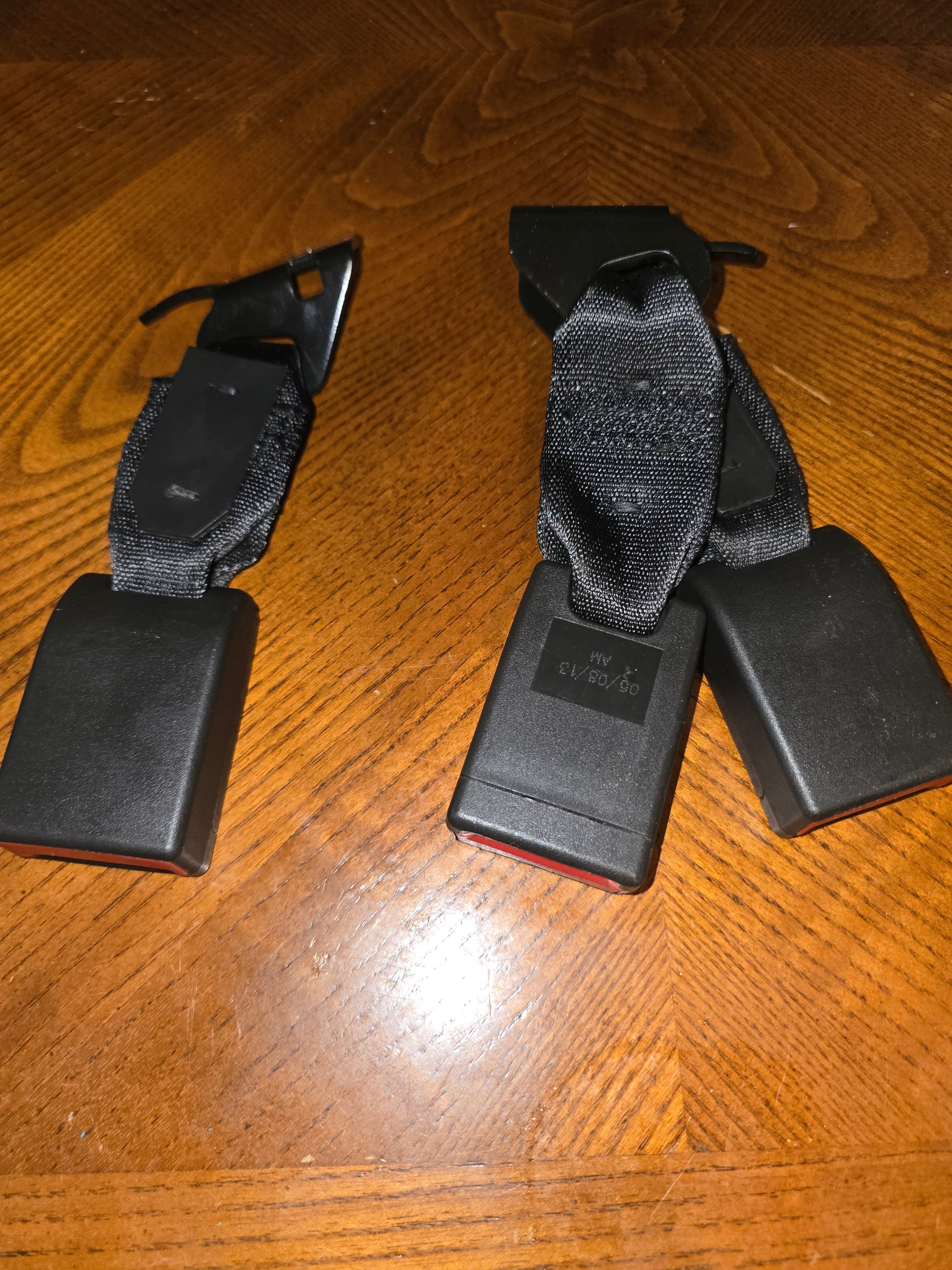 OEM Seat Belt Buckle Receiver Set – Buick LaCrosse 2014 (Rear)