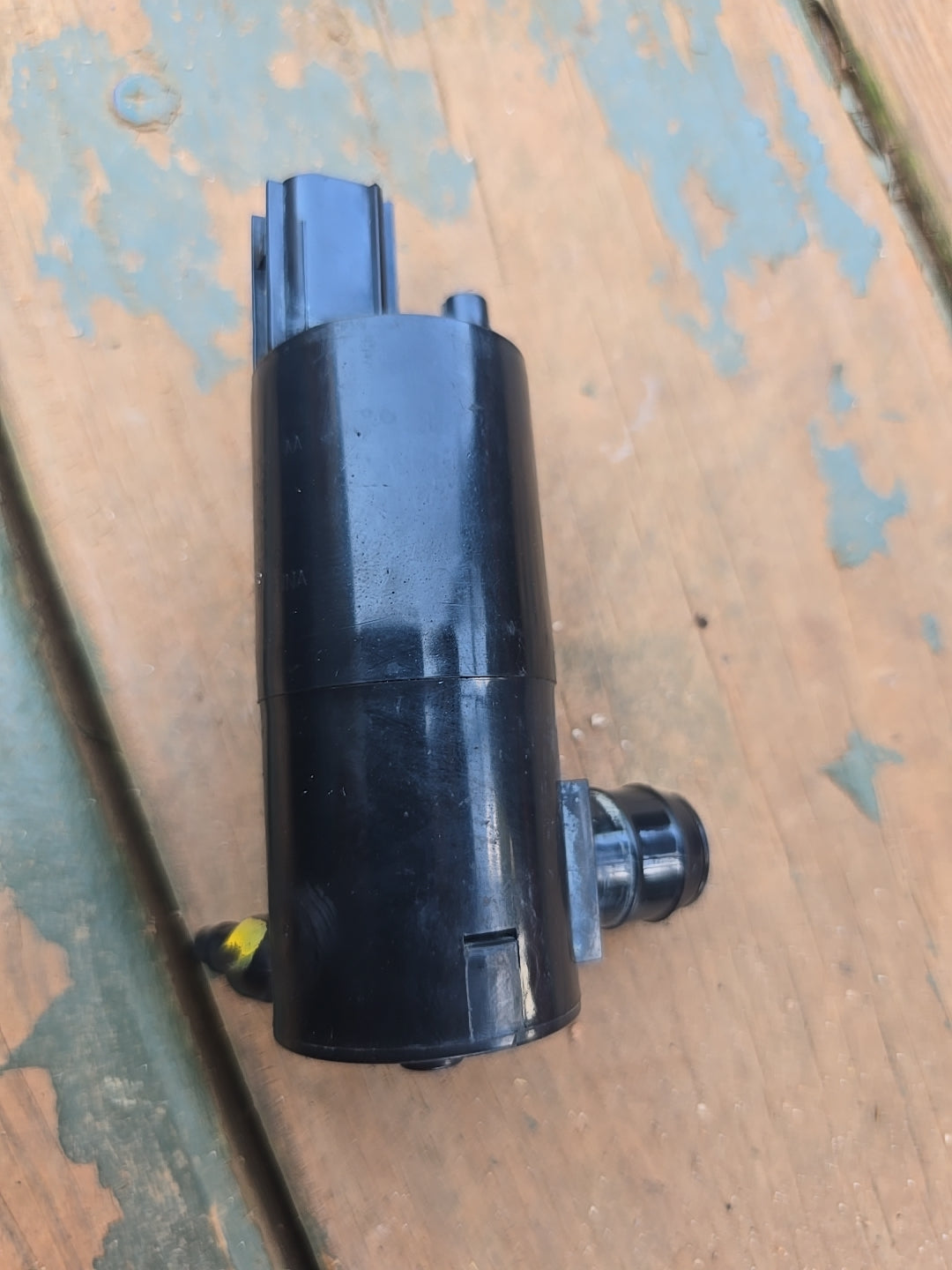 🔧 Windshield Wiper Motor – Ford Fiesta 2013