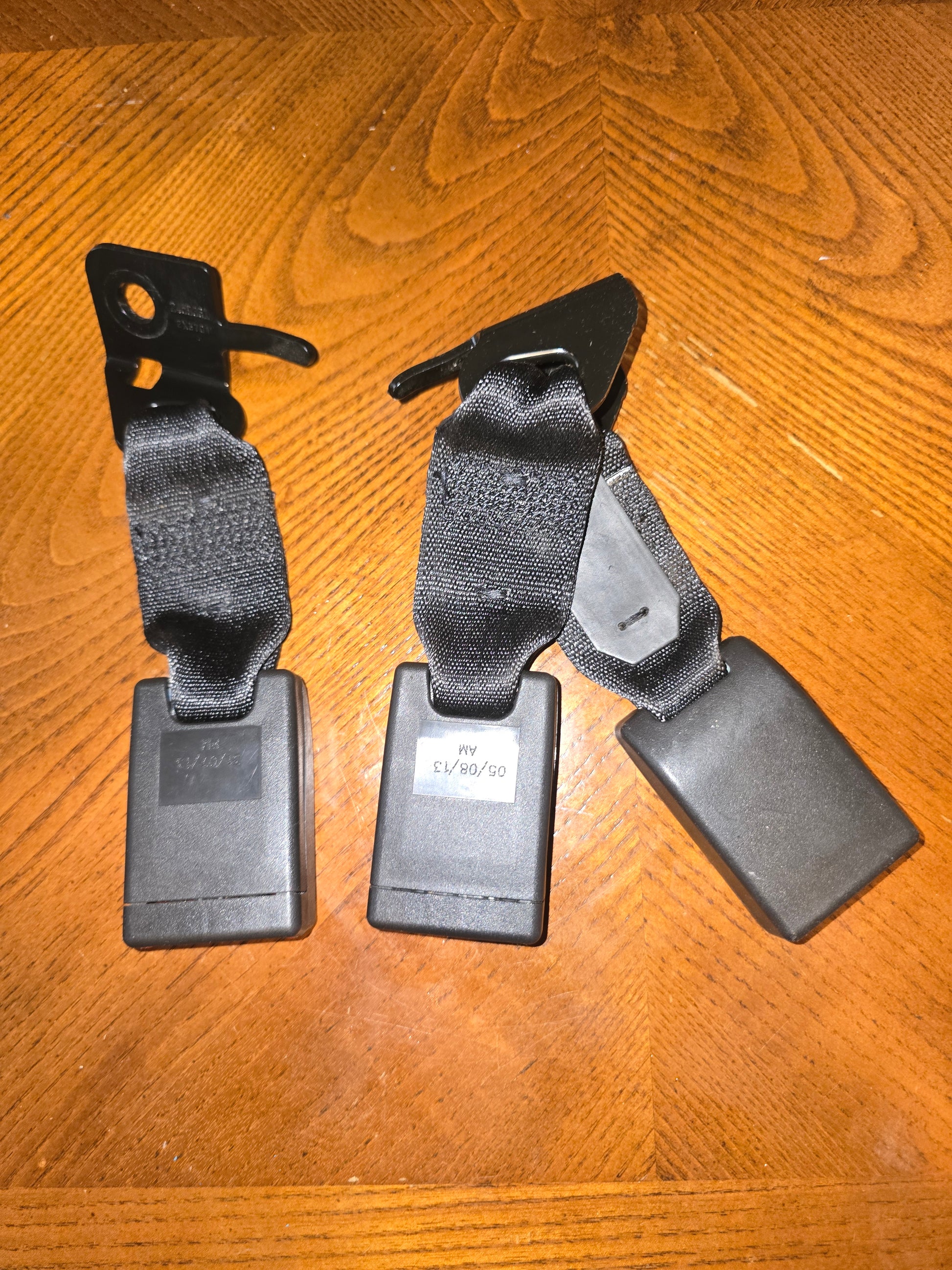 OEM Seat Belt Buckle Receiver Set – Buick LaCrosse 2014 (Rear)