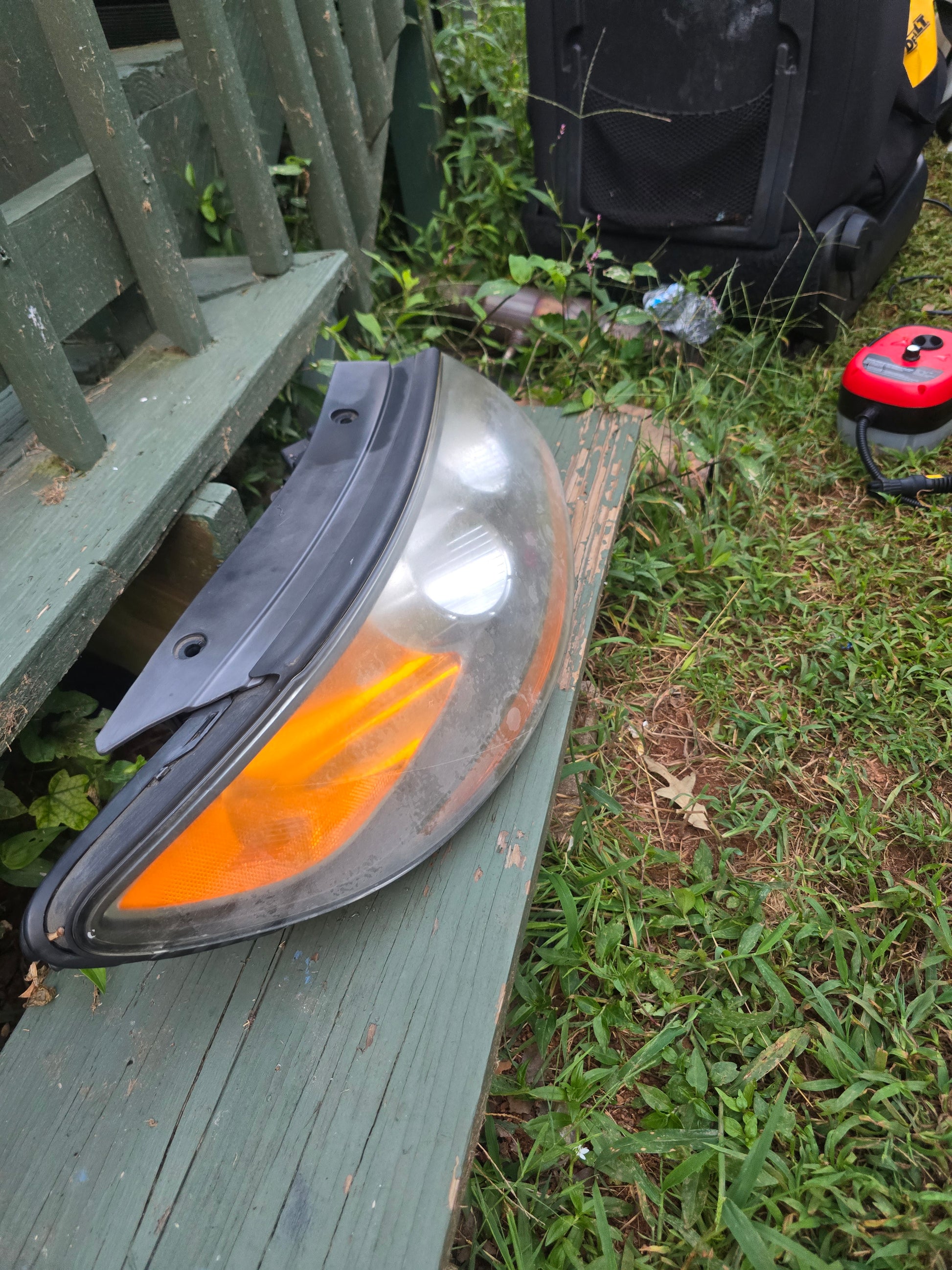 2007-2012 Hyundai Santa Fe Headlight Assembly LH/Driver Side OEM 92102-0W000