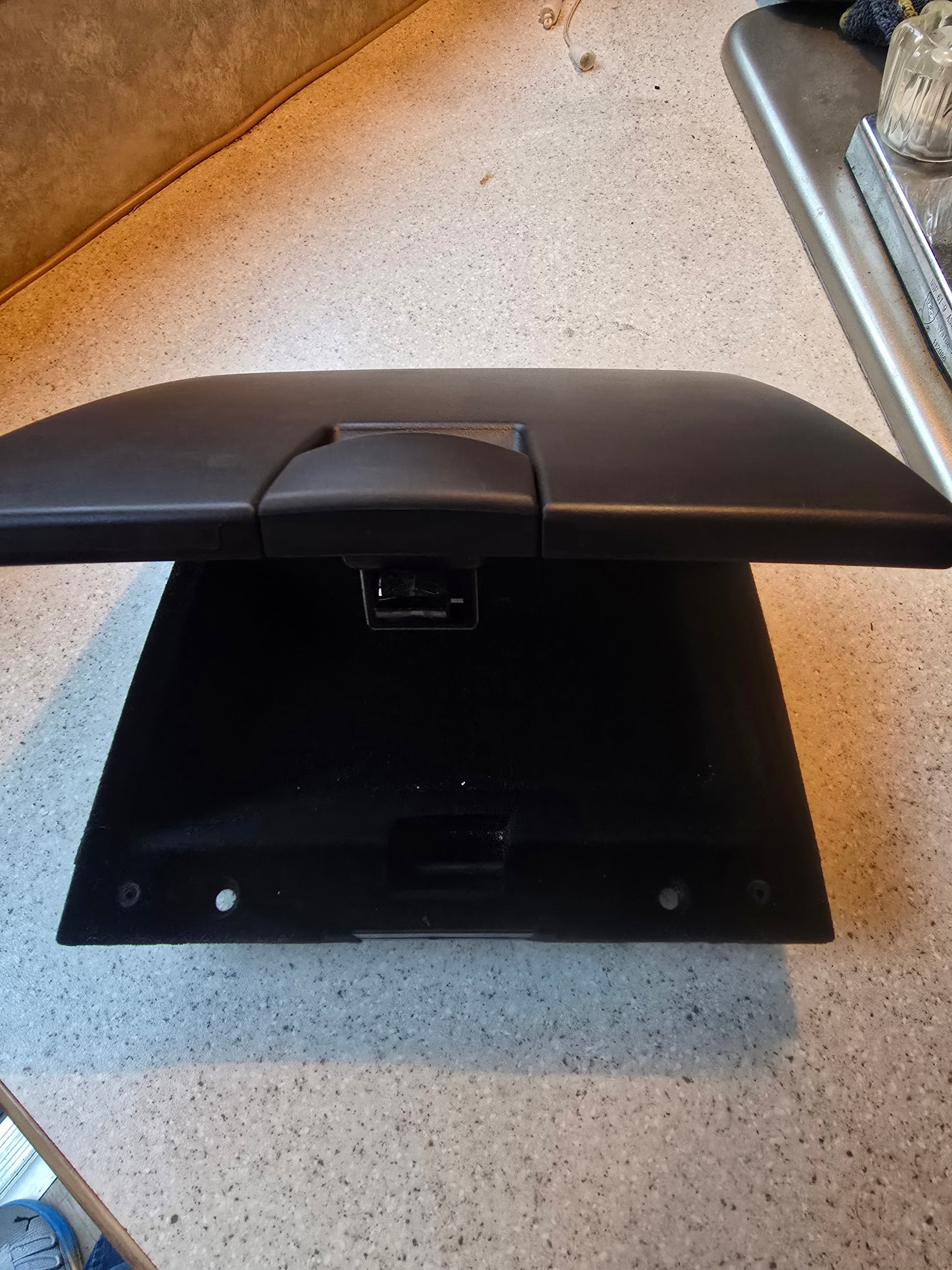 Hyundai Santa Fe Center Console Storage Box OEM 2007–2012