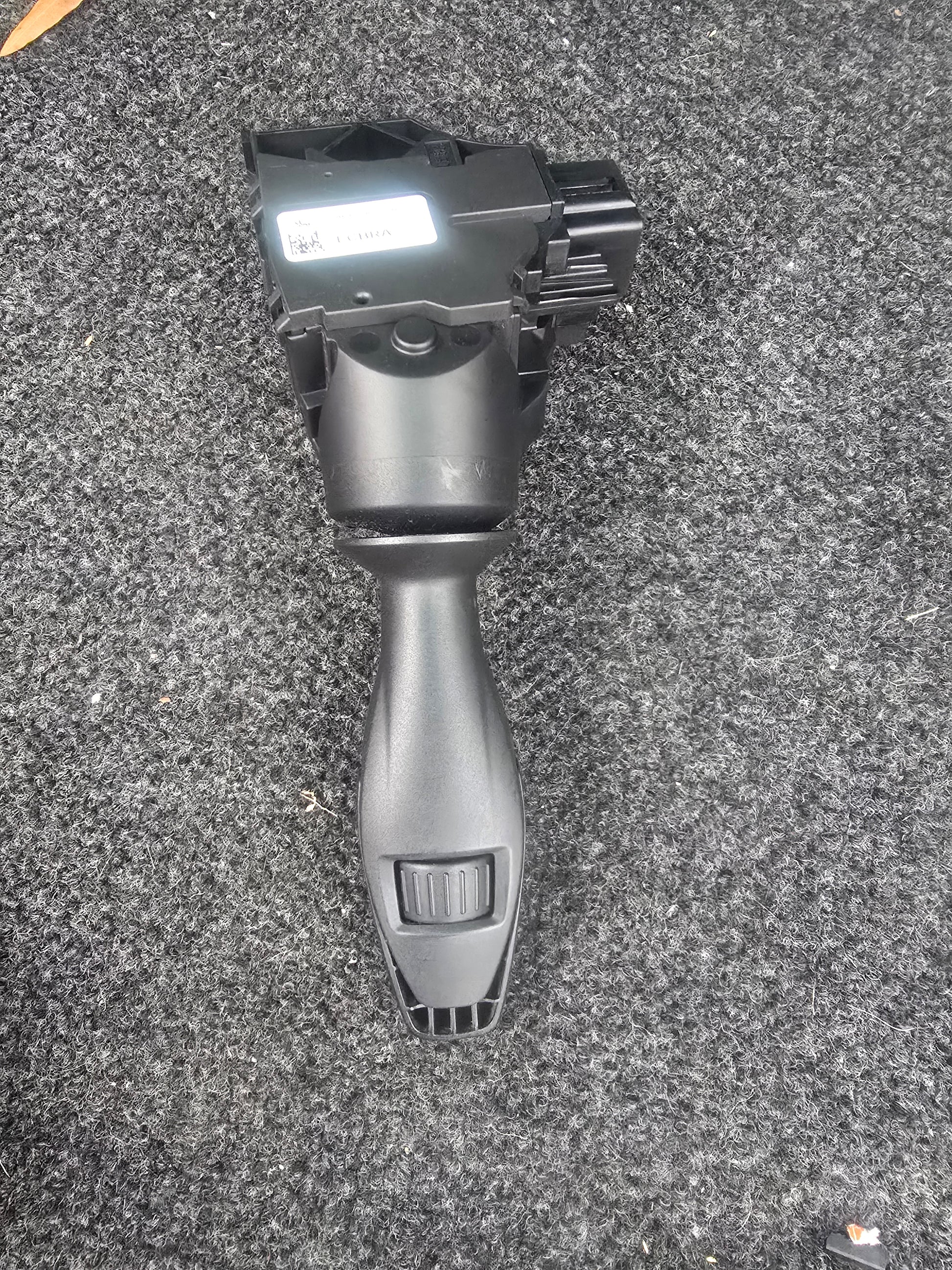 Windshield Wiper Lever – Ford Fiesta 2013 (Used in Good Condition)