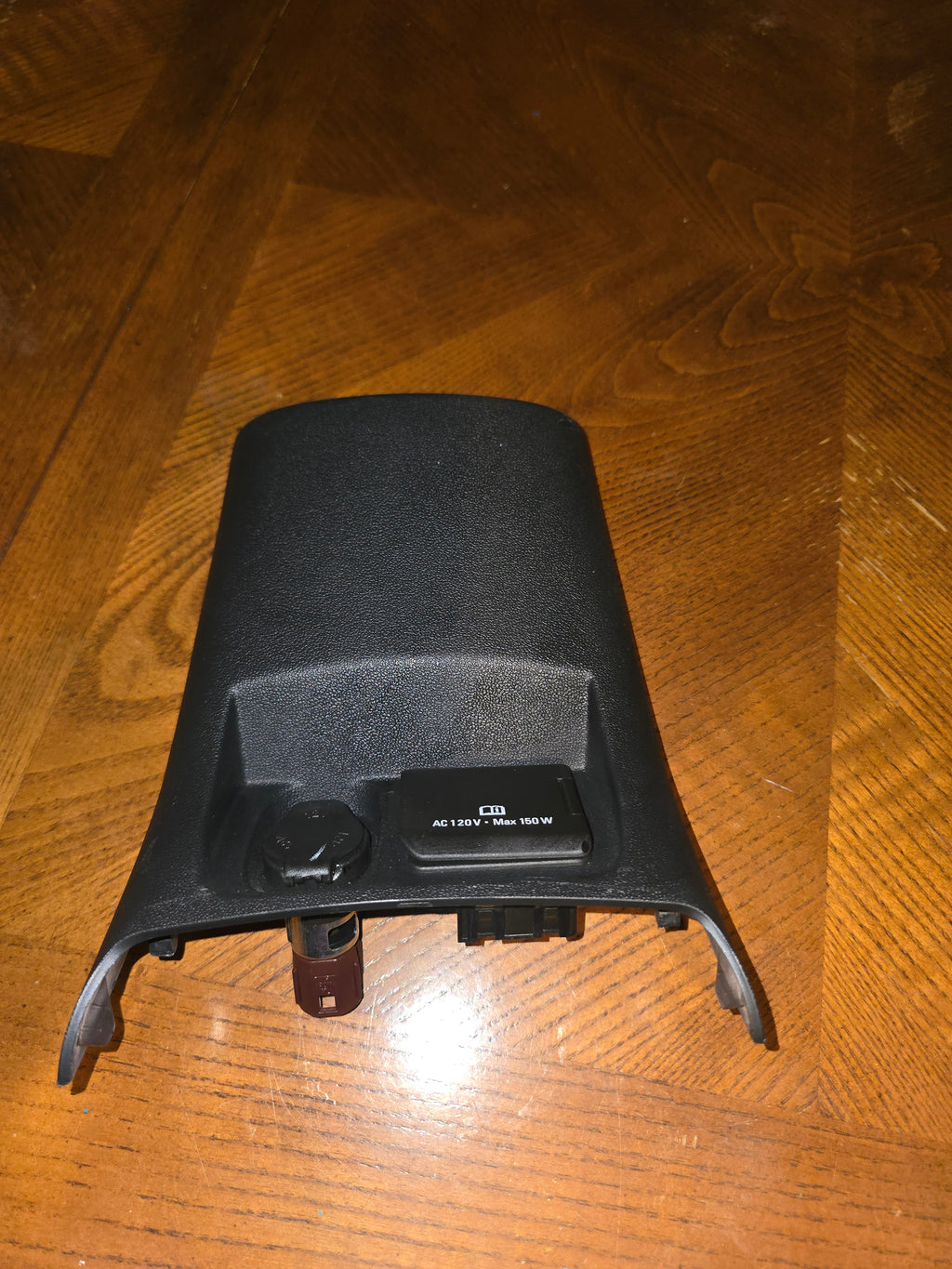 2014 Buick LaCrosse Rear Console Power Outlet Panel AC 120V 150W & 12V Socket OEM
