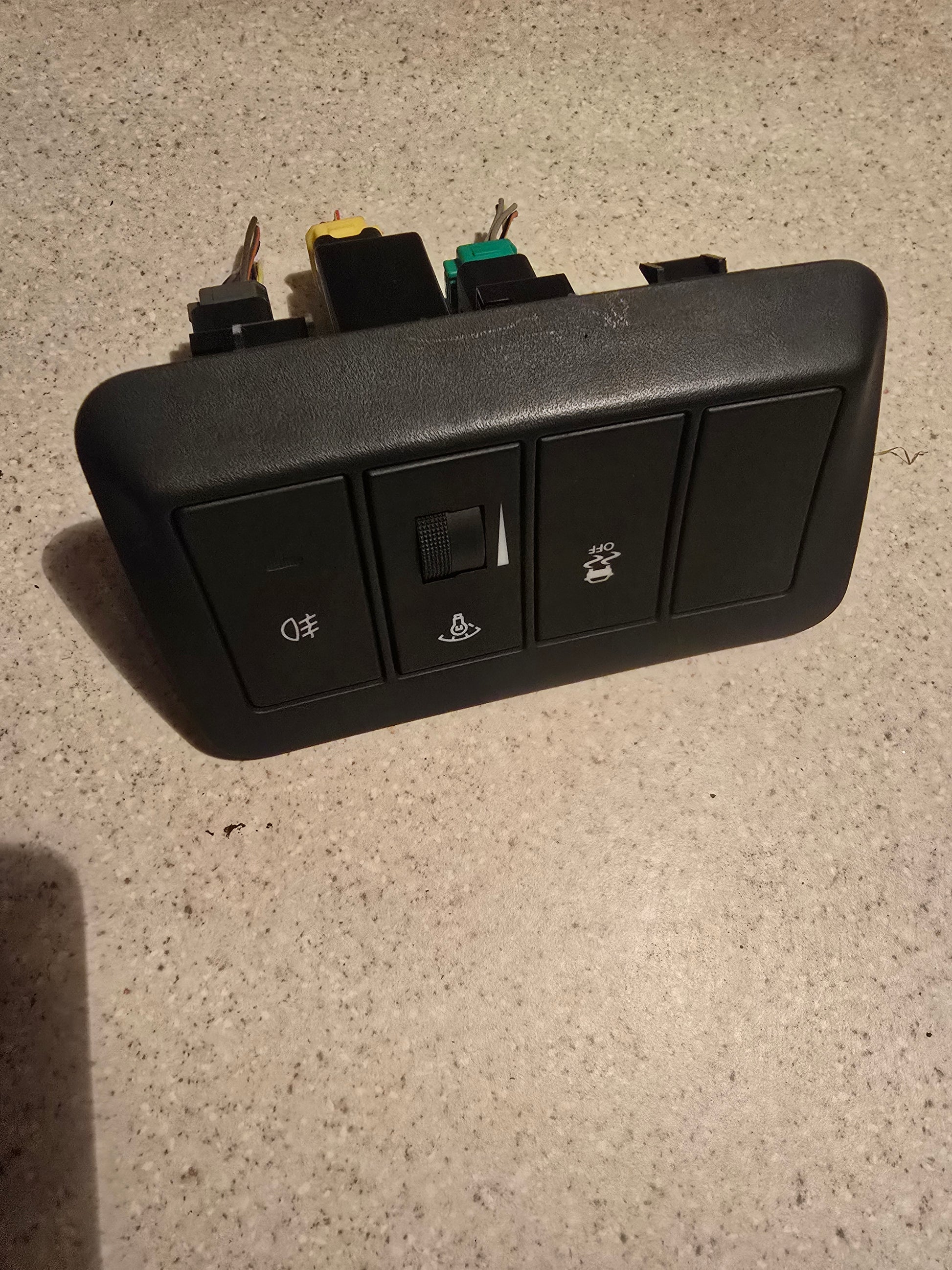 Hyundai Santa Fe Switch Panel Fog Light / Dimmer / ESC OFF OEM 2007–2012