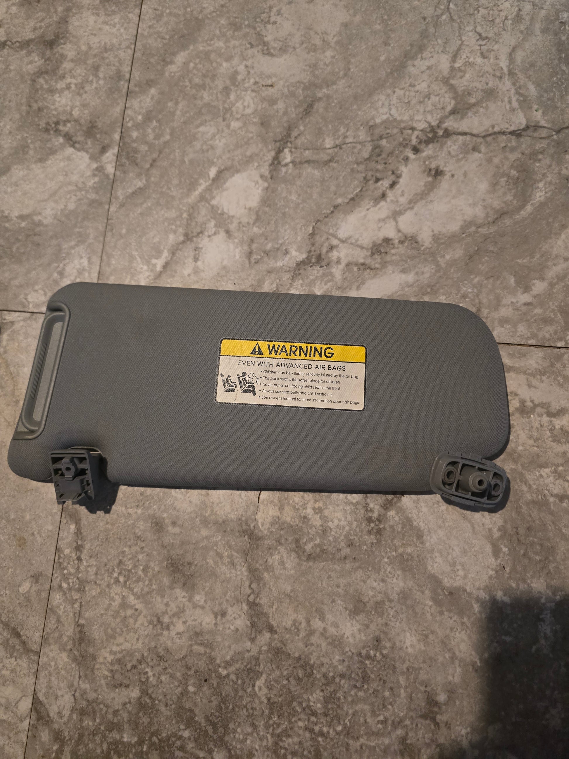 🧢 Used 2011 Kia Sorento Sun Visors