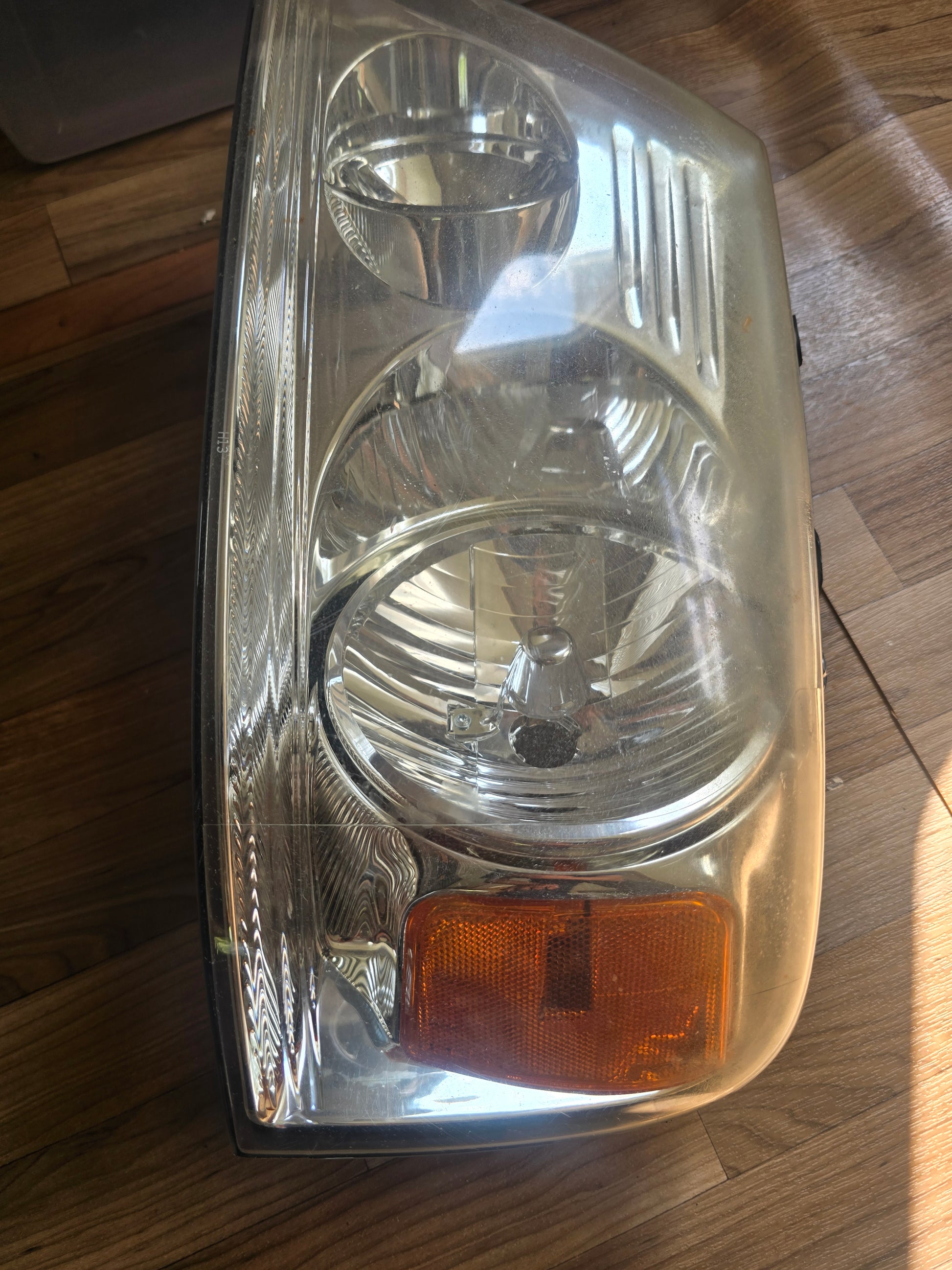 2004-2008 Ford F-150 OEM Left Headlight LH Driver Side AE83-13006-AJ