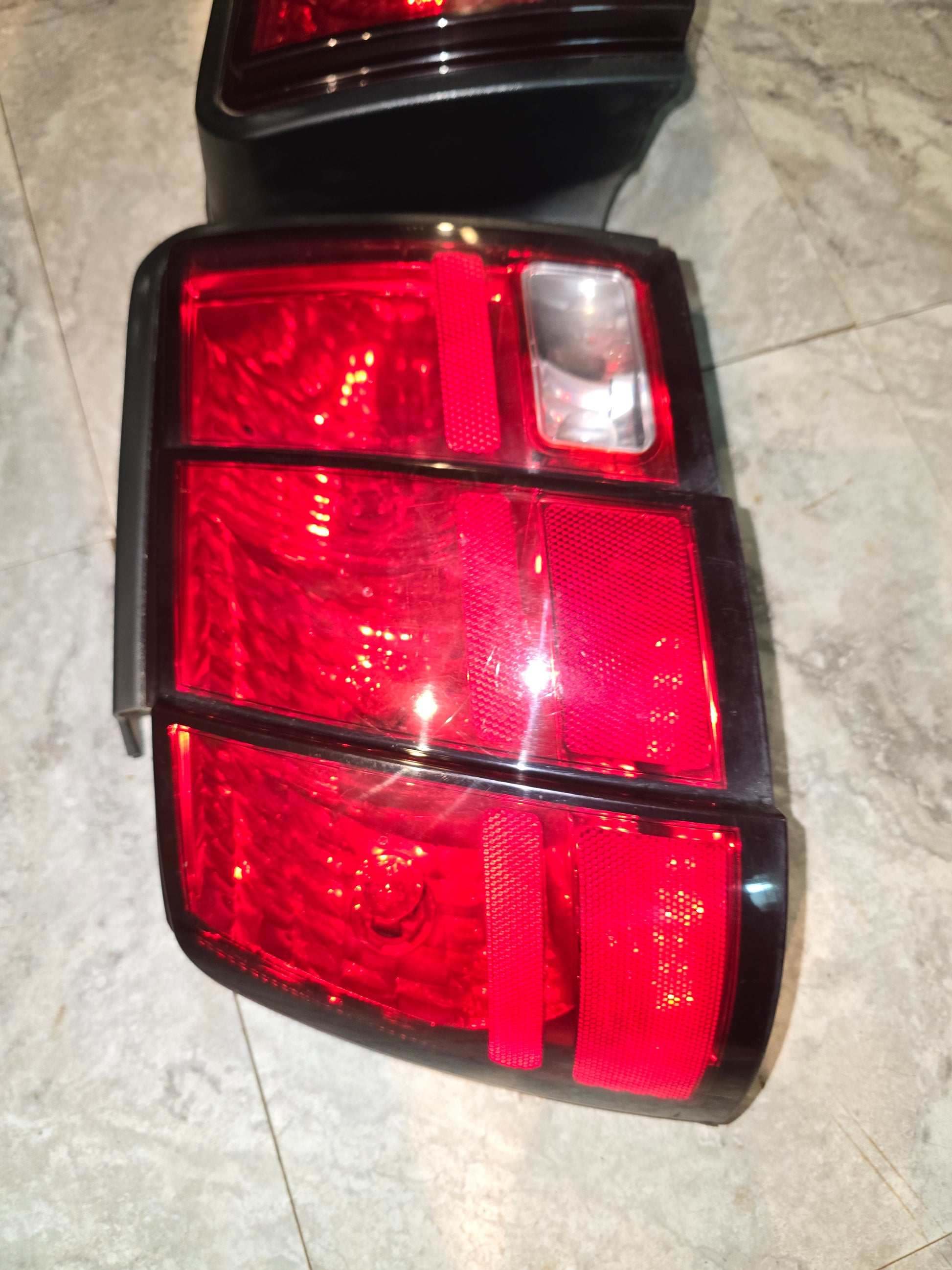 99-04 Ford Mustang Aftermarket Tail Lights Set LH RH Red Smoked – Free Shipping