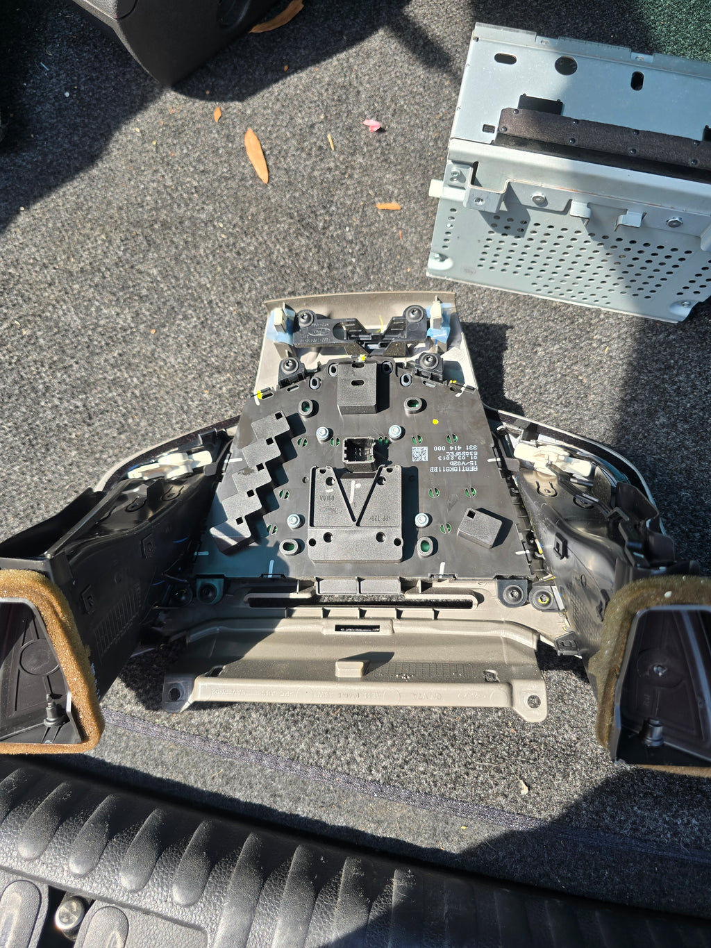 Original Ford Fiesta 2013 Radio – Used in good condition