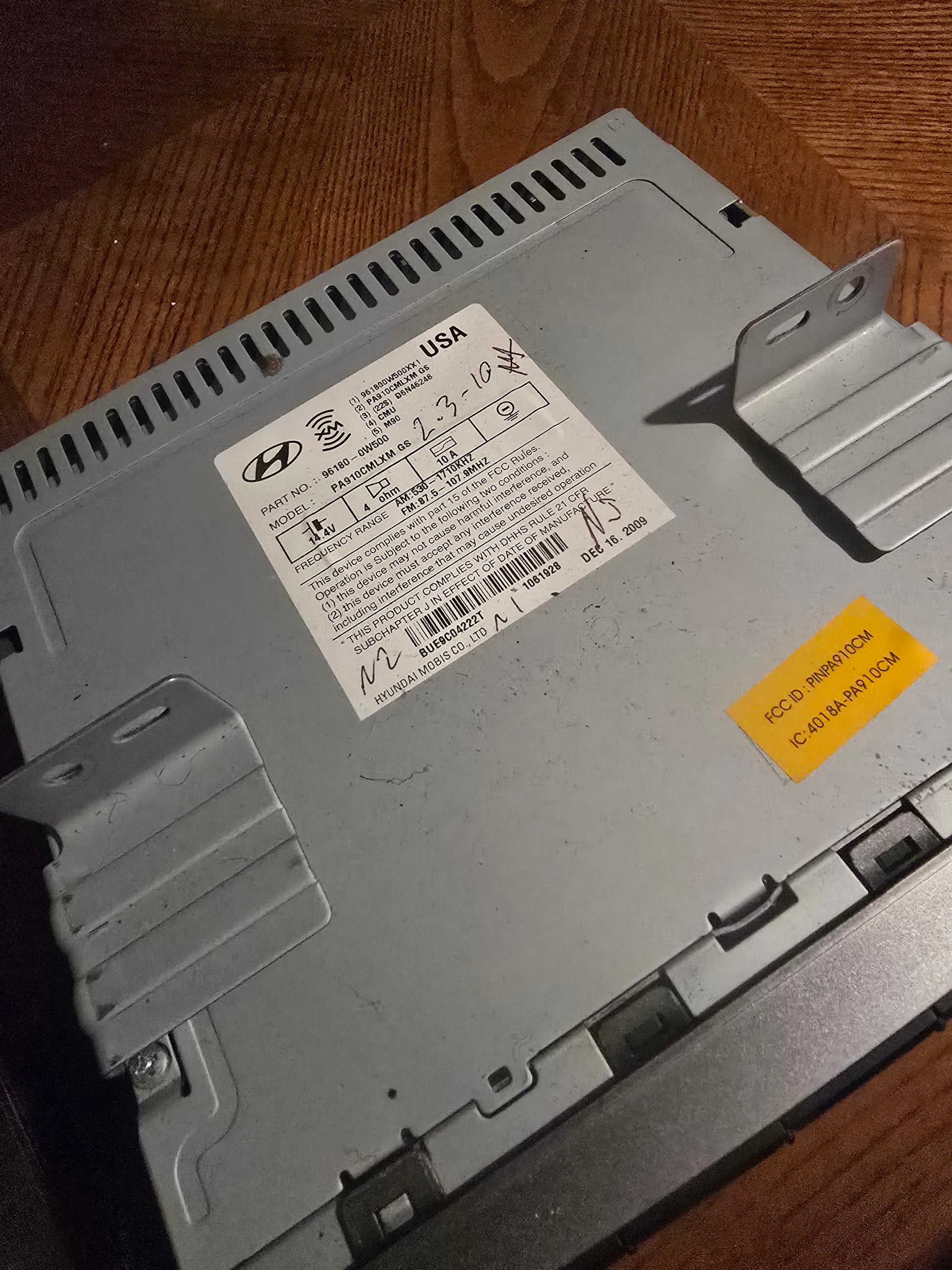 OEM Radio Hyundai Santa Fe 2010 – CD/AUX, XM, AM/FM