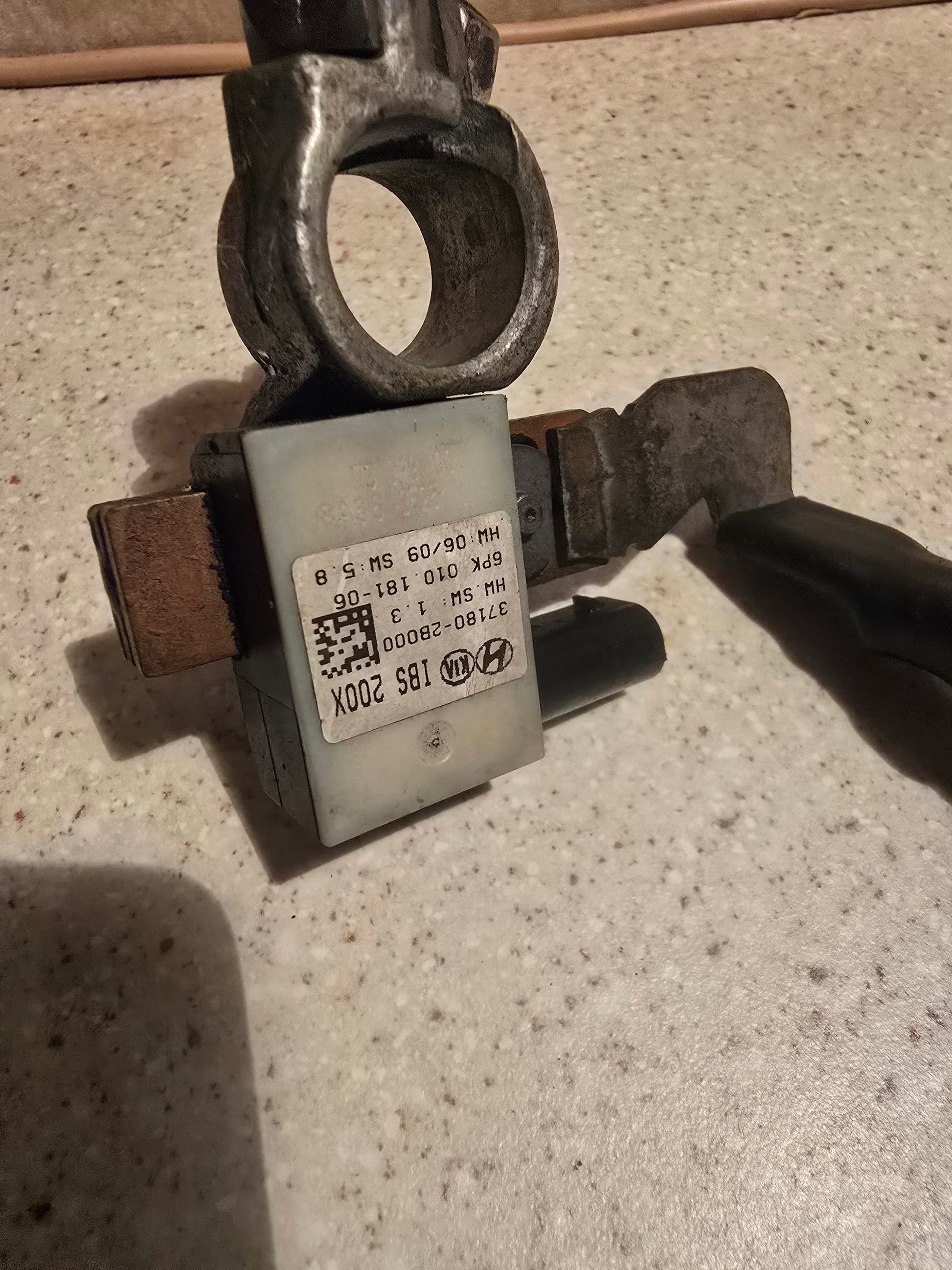 Hyundai Santa Fe Battery Cable w/ IBS Sensor OEM 2007–2012