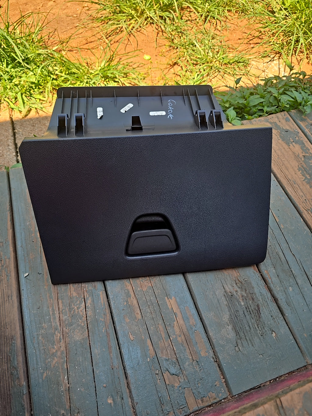 Overhead Dashboard Compartment – 2013 Ford Fiesta (Used in Good Condition)