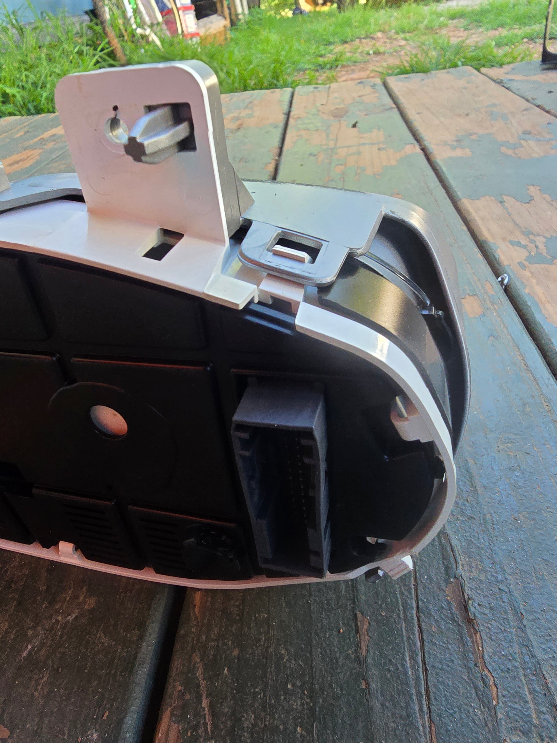 Ford Fiesta 2013 Speedometer / Instrument Cluster – OEM Used Part