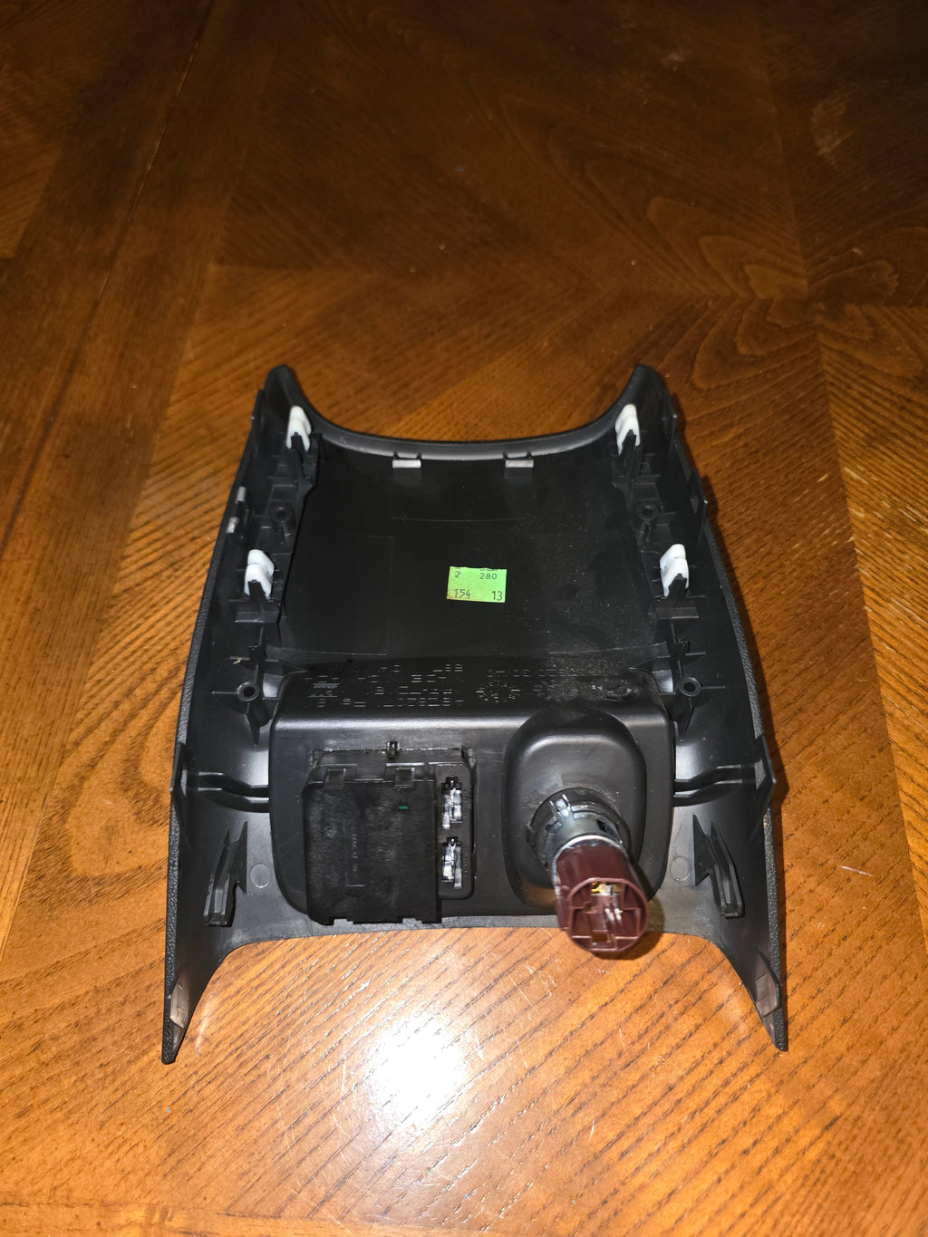 2014 Buick LaCrosse Rear Console Power Outlet Panel AC 120V 150W & 12V Socket OEM