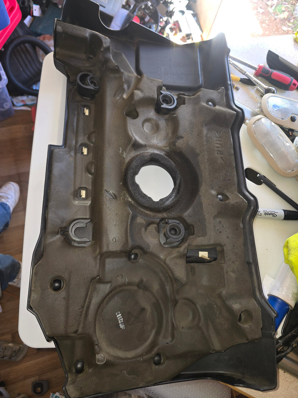 Volvo Engine Cover 3.2L OEM 30757821 – Fits XC60 XC70 S80 V70 2008-2014 – Used Original