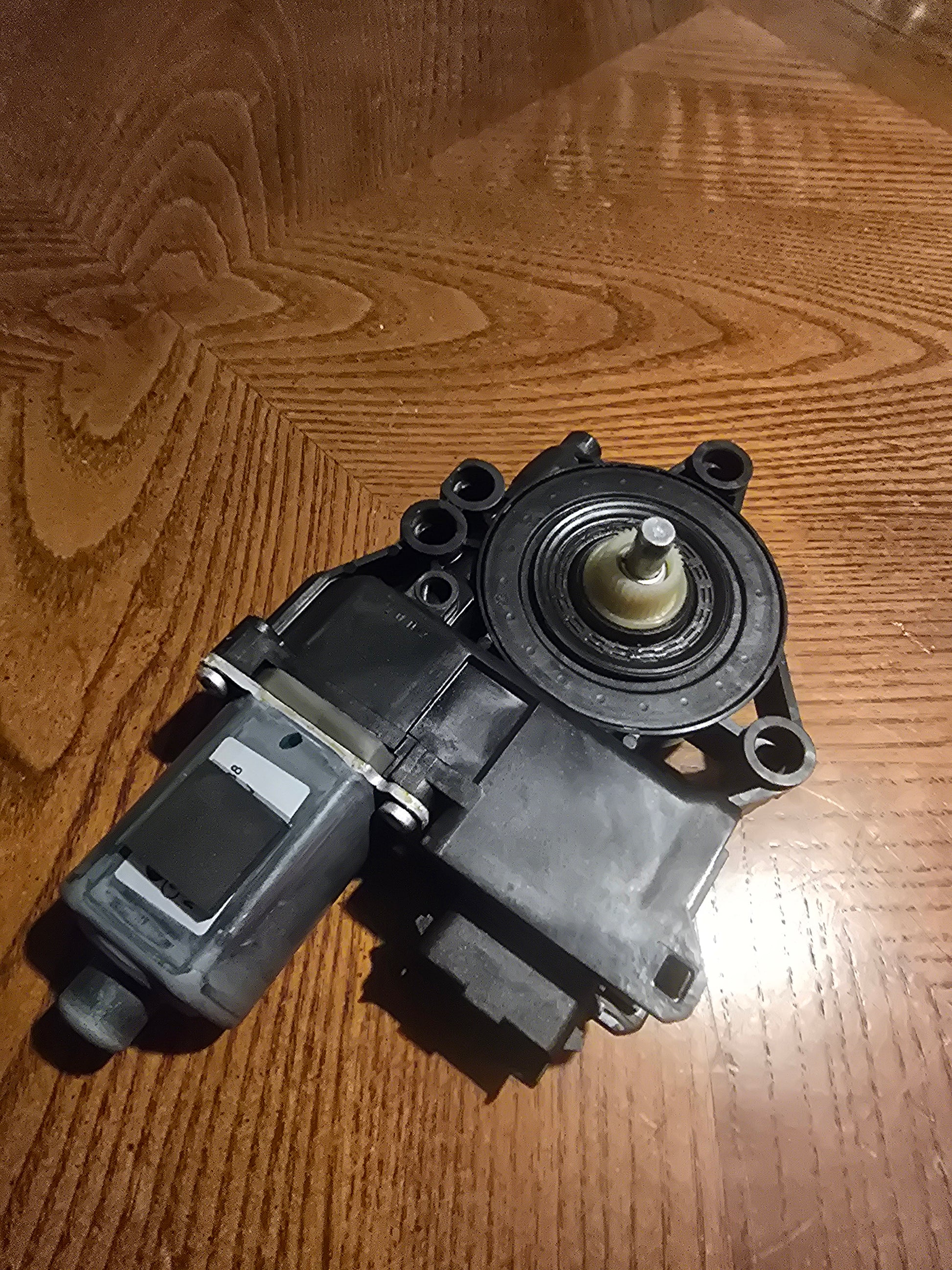 Kia Sorento (2011–2015) OEM Window Regulator Motor – Front Left (82450-1U010)