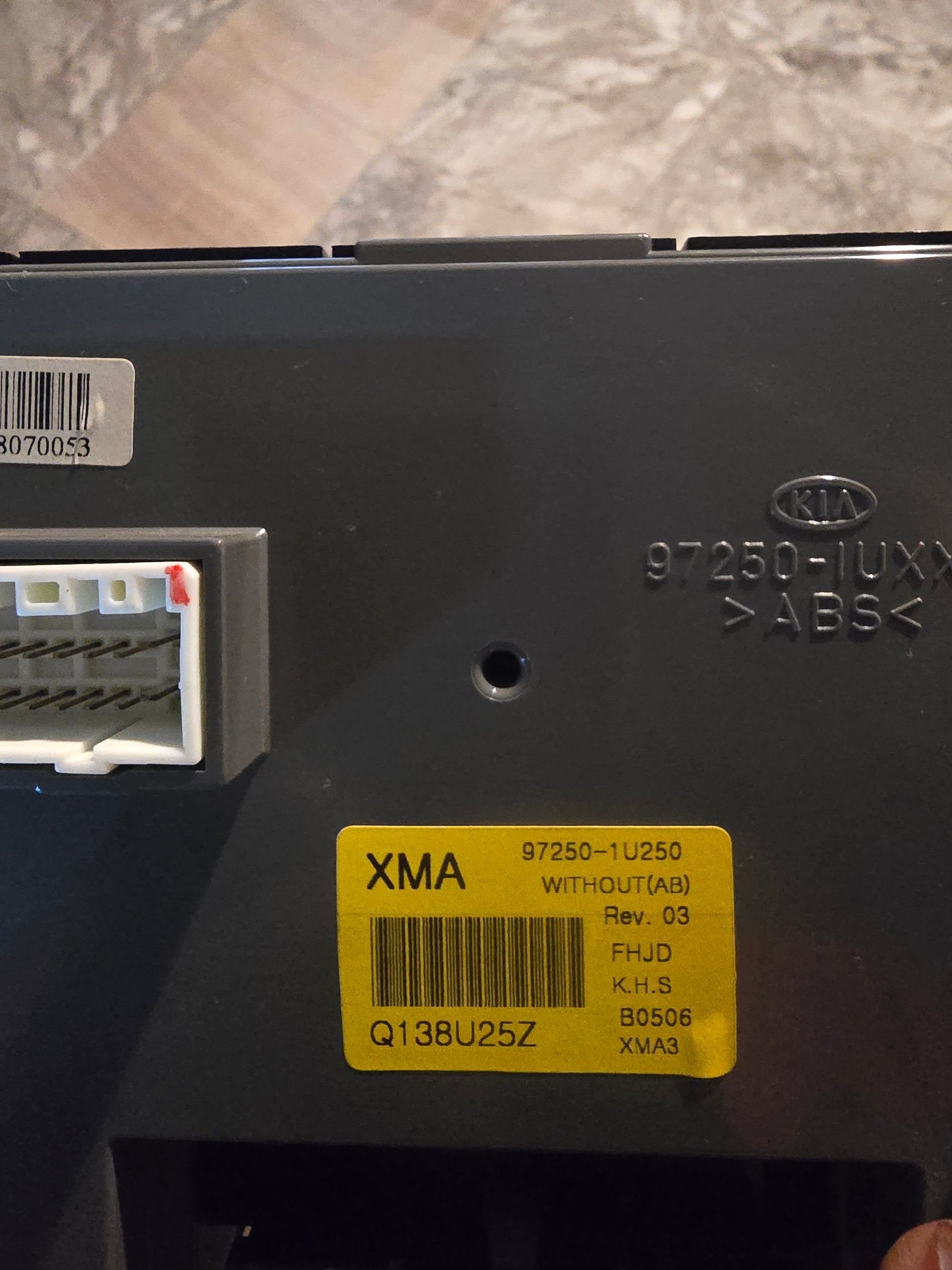 A/C and Heater Control Module – 2011 Kia Sorento
 Model: 97250-1U250 (XMA) – Without Airbag (WITHOUT AB)