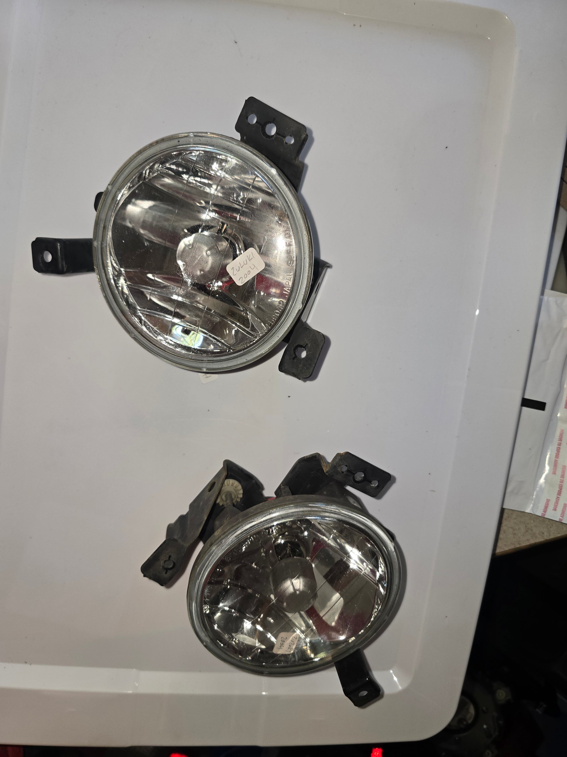 2004 Suzuki XL-7 OEM Fog Lights Set Left & Right w/ Brackets – Pair