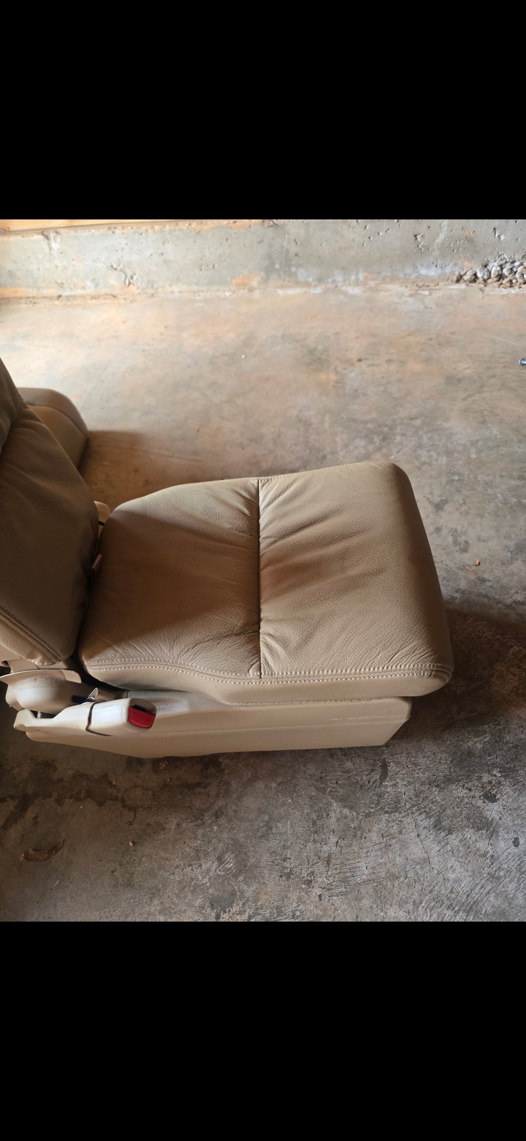 Honda Odyssey 2008 – Consola Central / Asiento Central Beige Original OEM