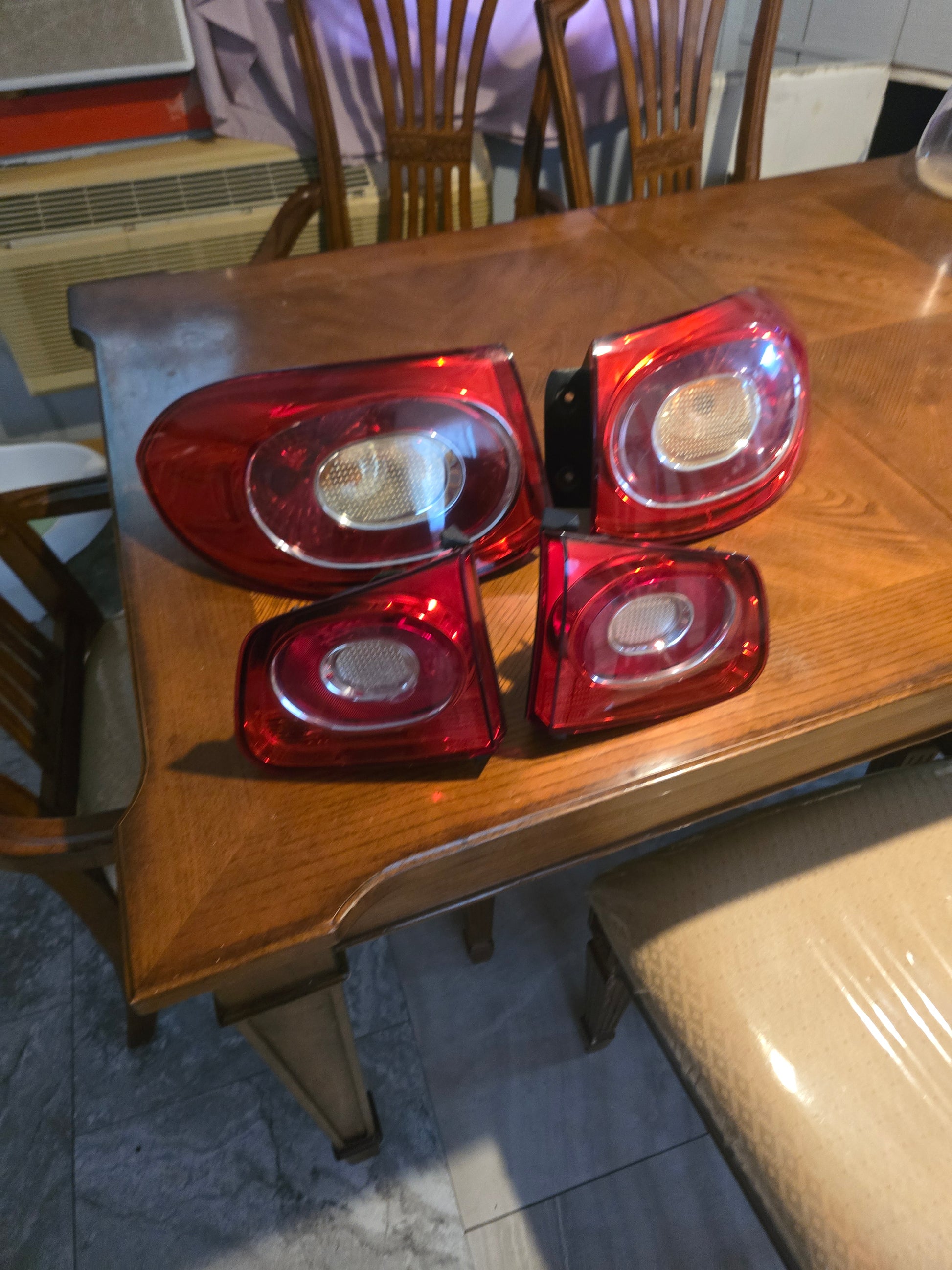OEM Tail Lights Set Volkswagen Tiguan 2009-2011 (Left & Right, Inner & Outer)