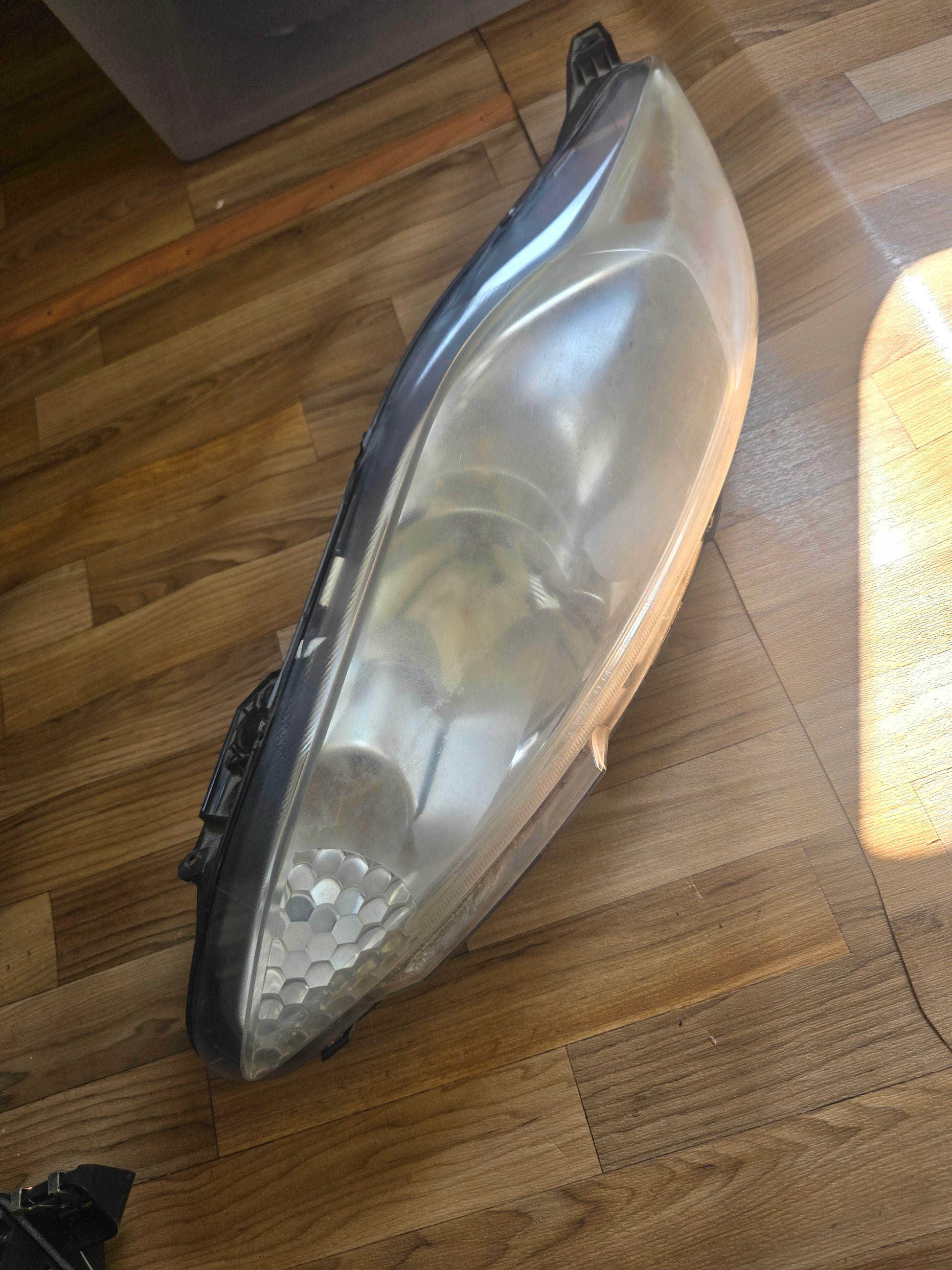 2011-2014 Ford Fiesta OEM Left Headlight LH Driver Side AE83-13006-AJ